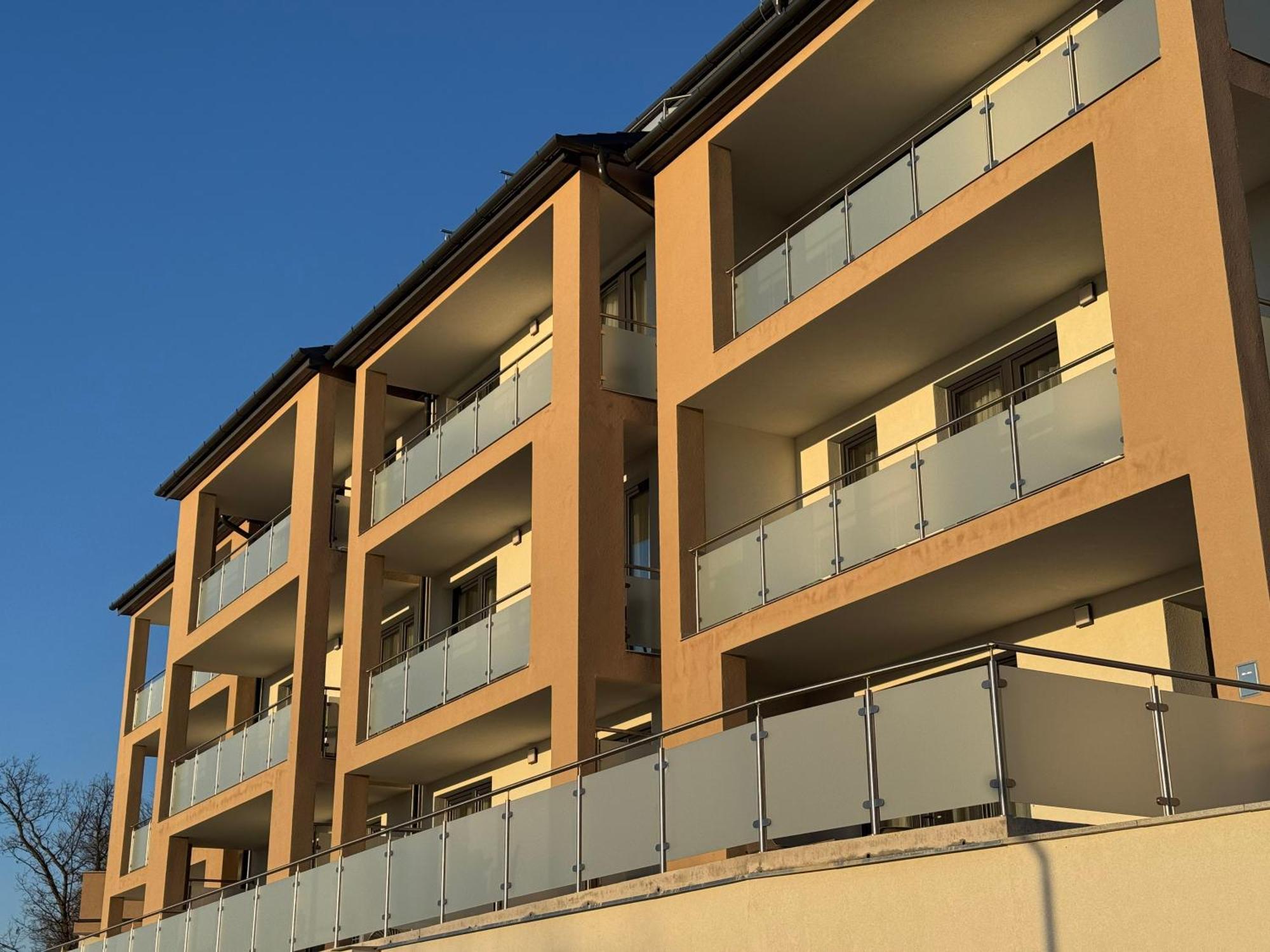 Salt Hill Premium Appart hôtel 4*