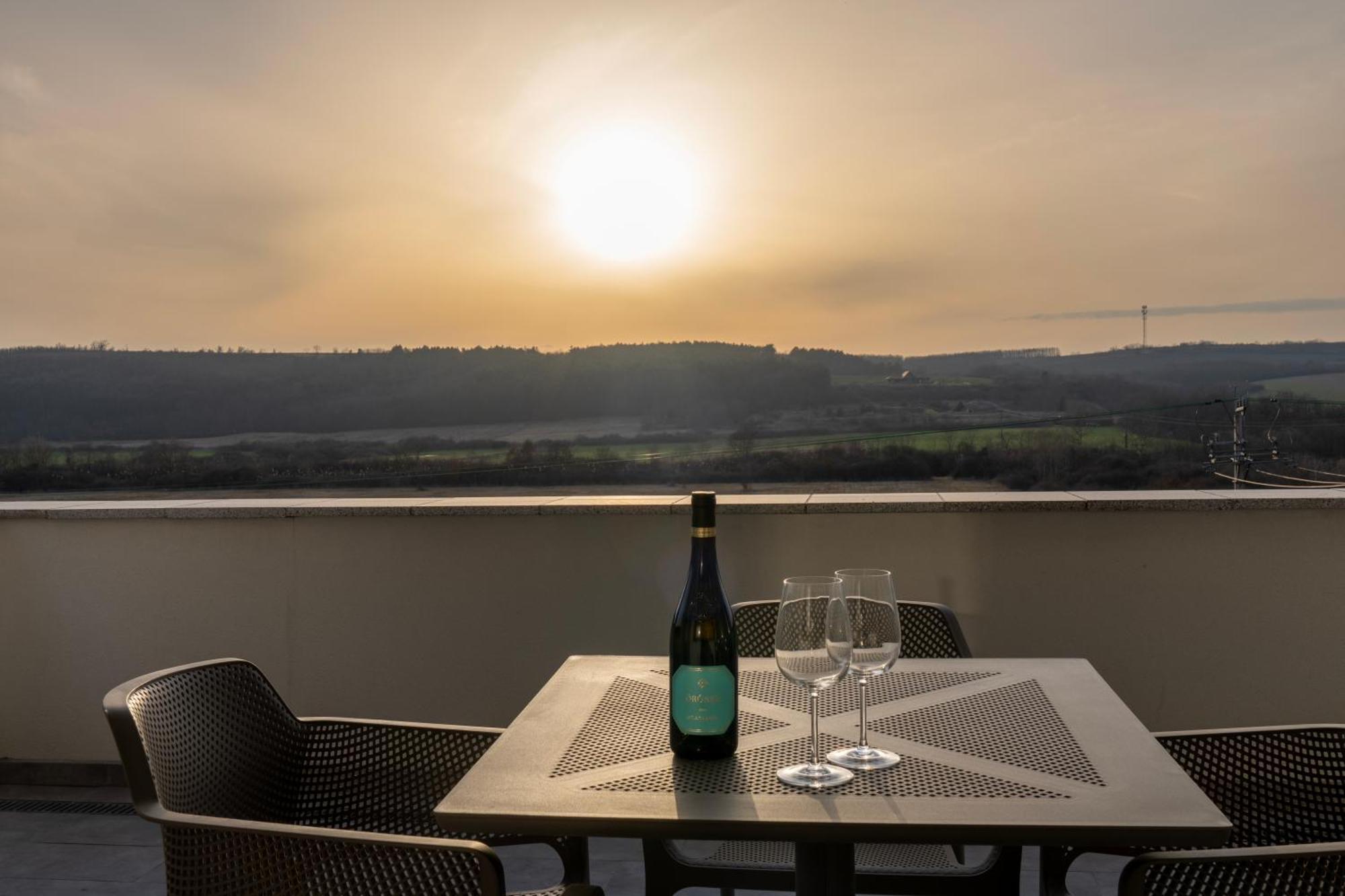 Salt Hill Premium Appart hôtel